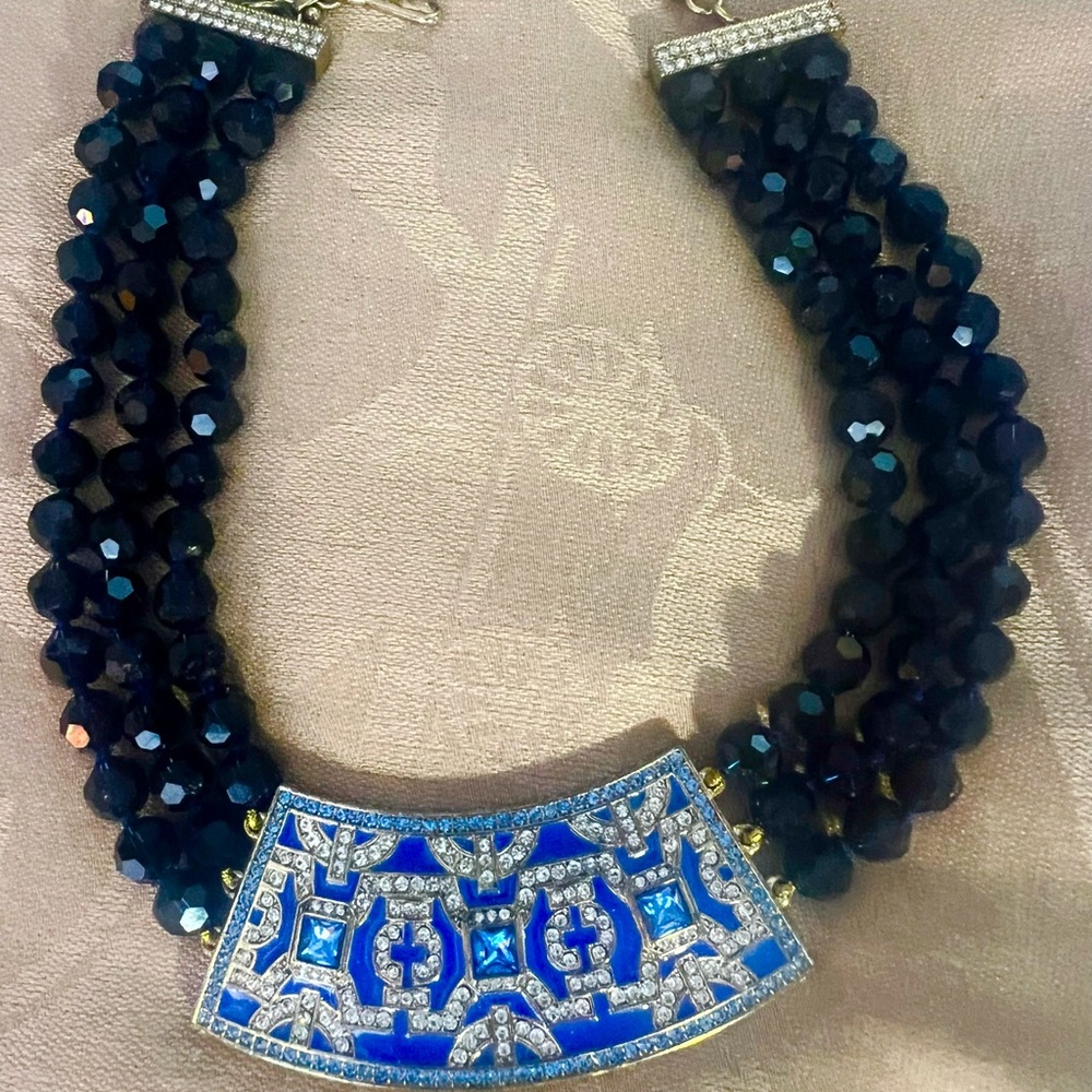 Heidi Daus Sapphire Blue  Necklace with Earrings SPARKLES AT EVERY ANGLE